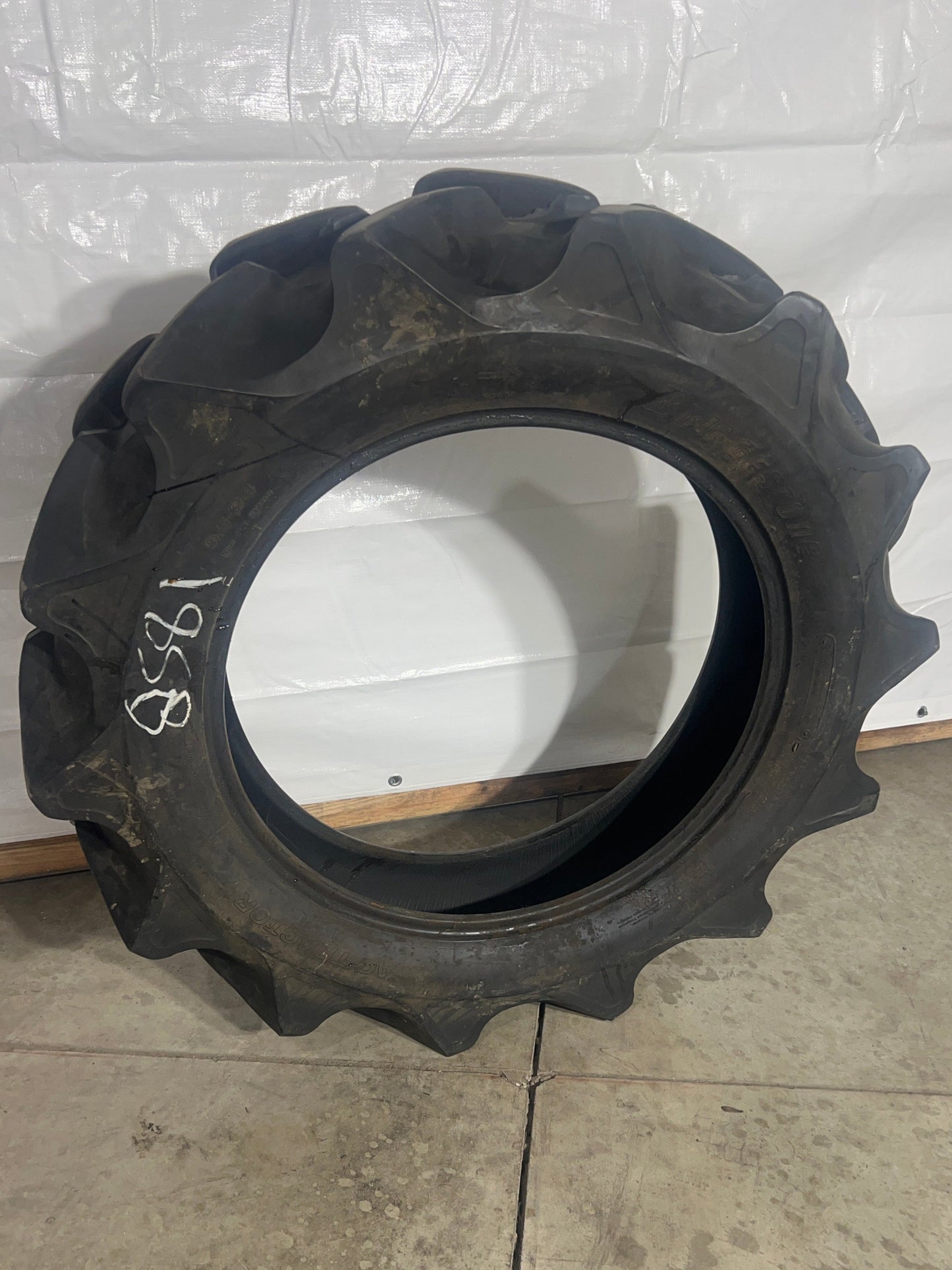 9.5-24 BRIDGESTONE AG TRACTOR T13H