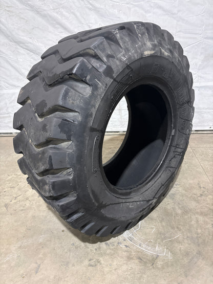 17.5-25 BRIDGESTONE R-LUG LOADER #5706