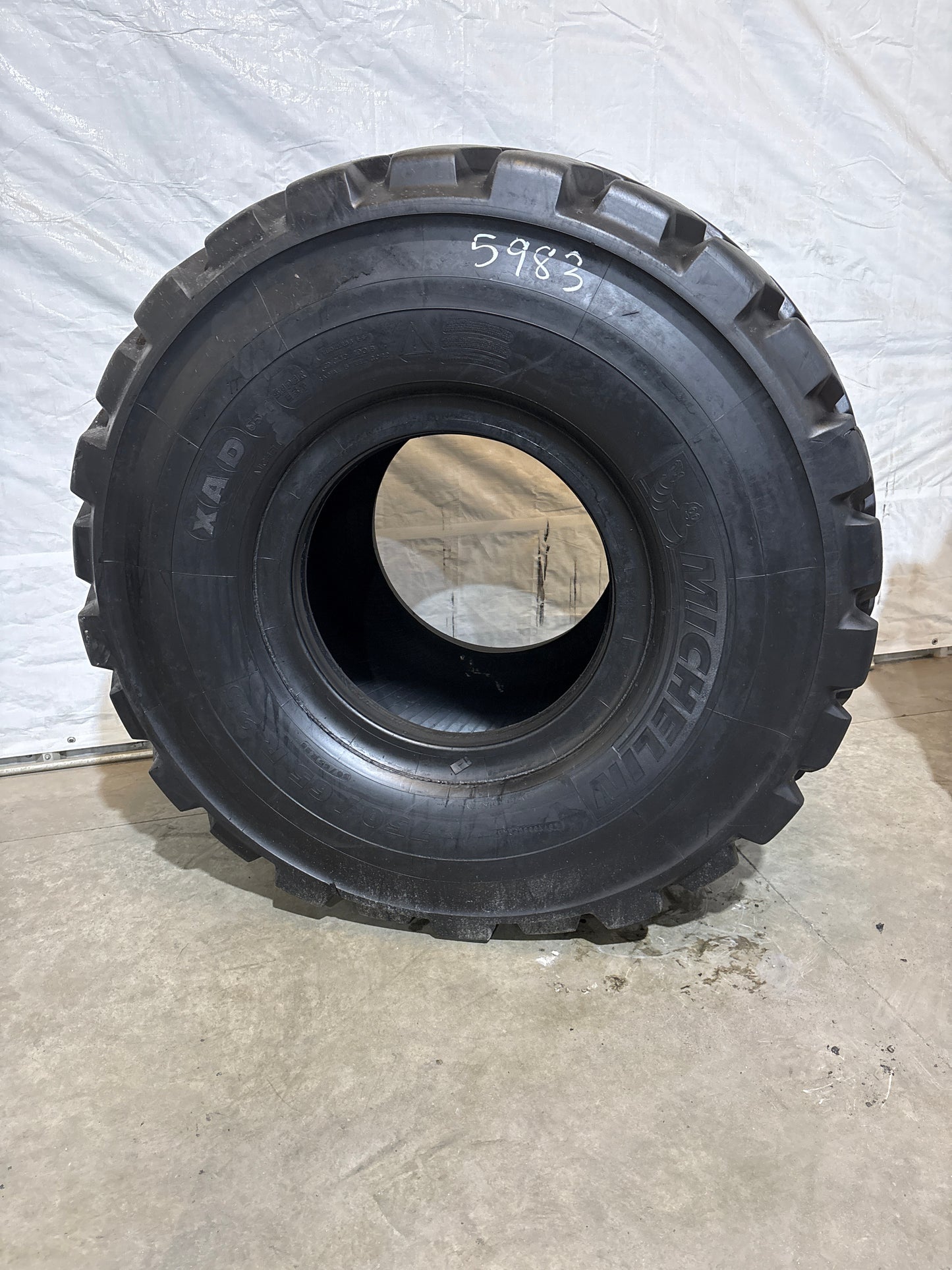 750/65R25 (30/65R25) MICHELIN XAD 65-1 #5983