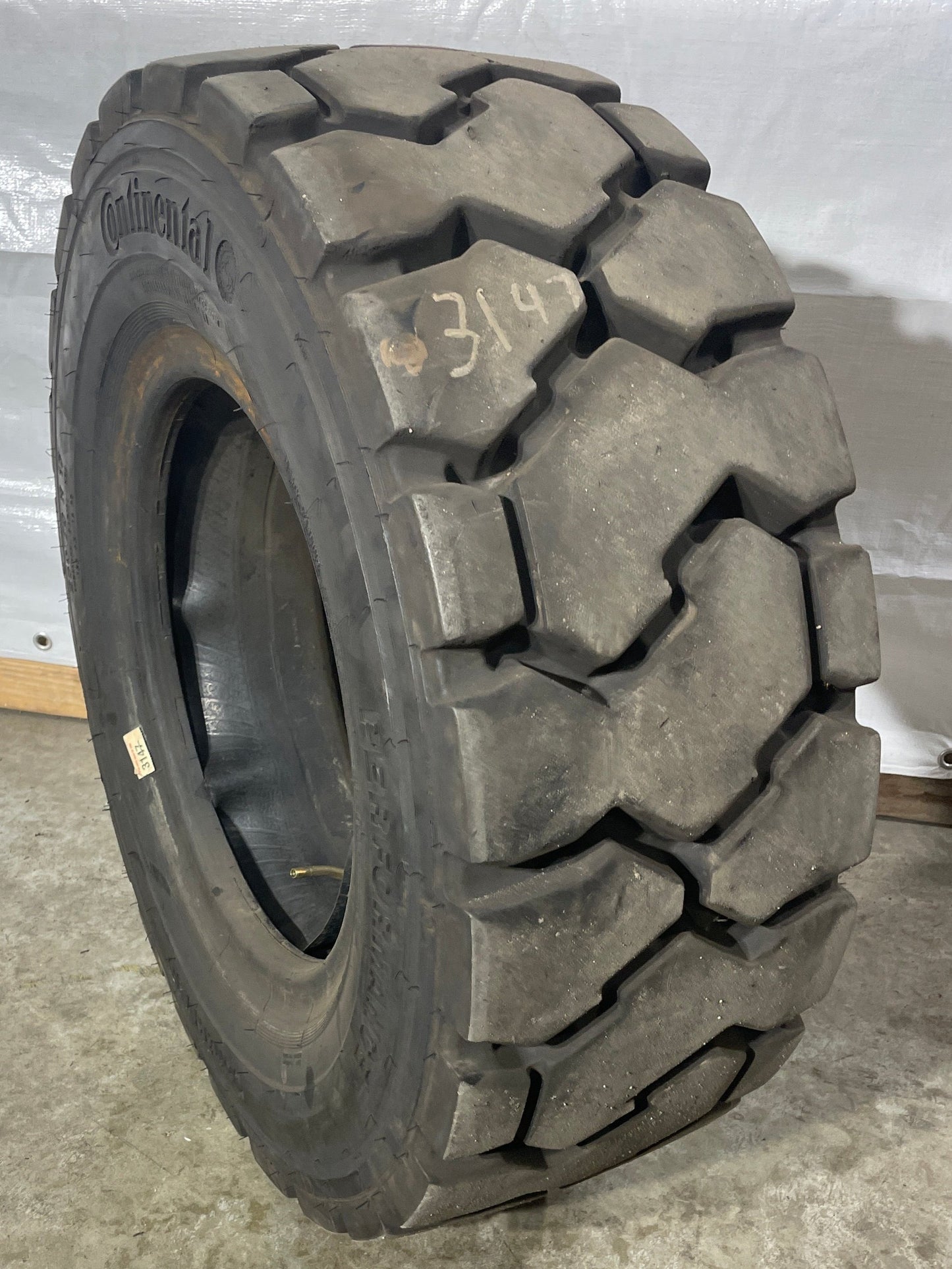 250/70R15 CONTINENTAL PERFORMANCE FORKLIFT