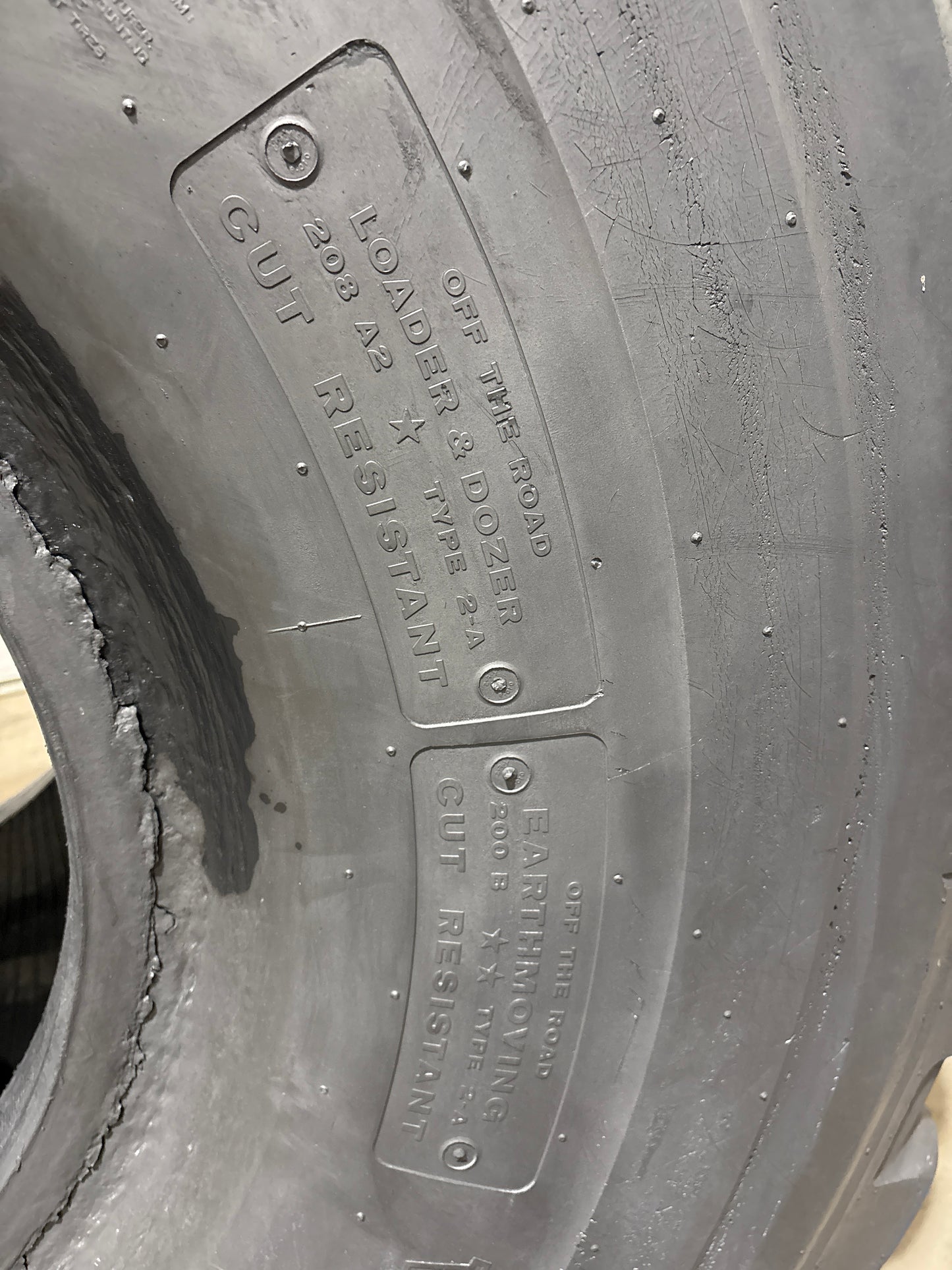 29.5R25 BRIDGESTONE V-STEEL L TRACTION #5647