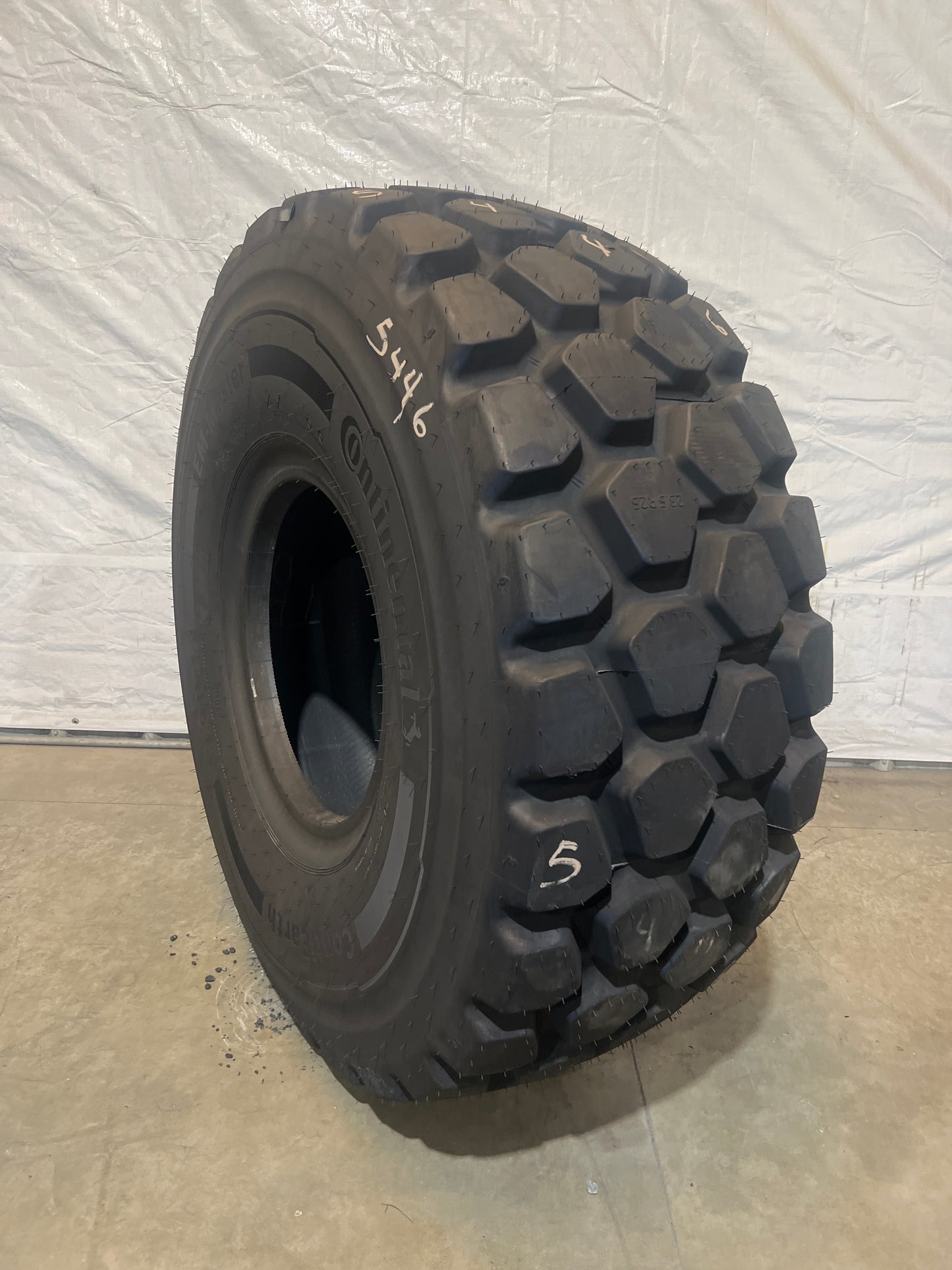 23.5R25 CONTINENTAL EM-MASTER #5446