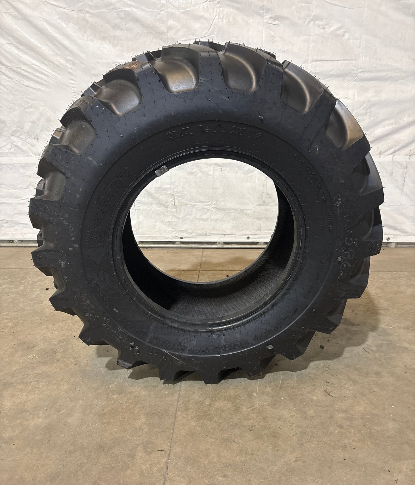 440/80-224 (16.9-24) IND GALAXY SUPER INDUSTRIAL LUG #5862