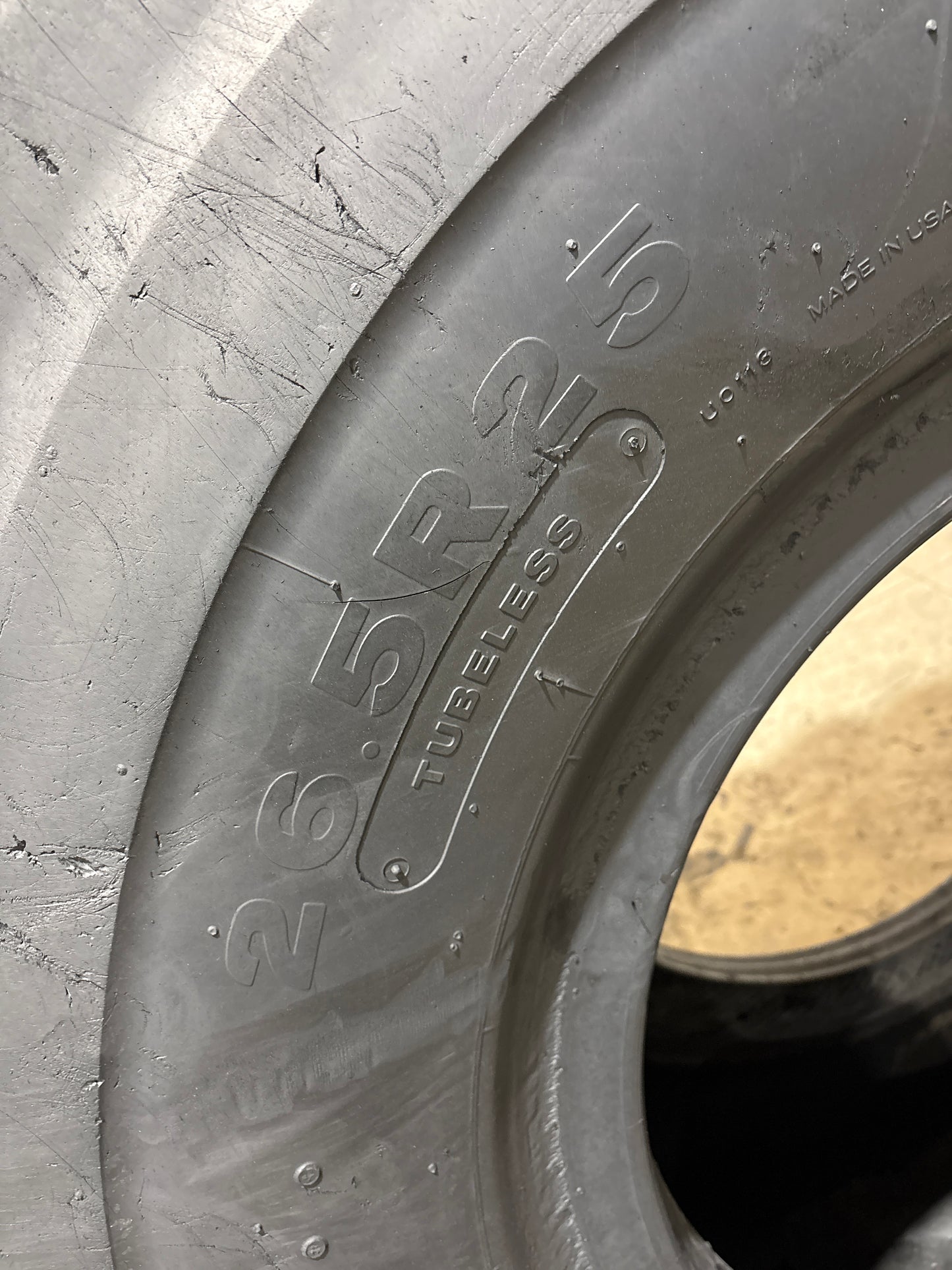 26.5R25 BRIDGESTONE V-STEEL L-TRACTION #5707