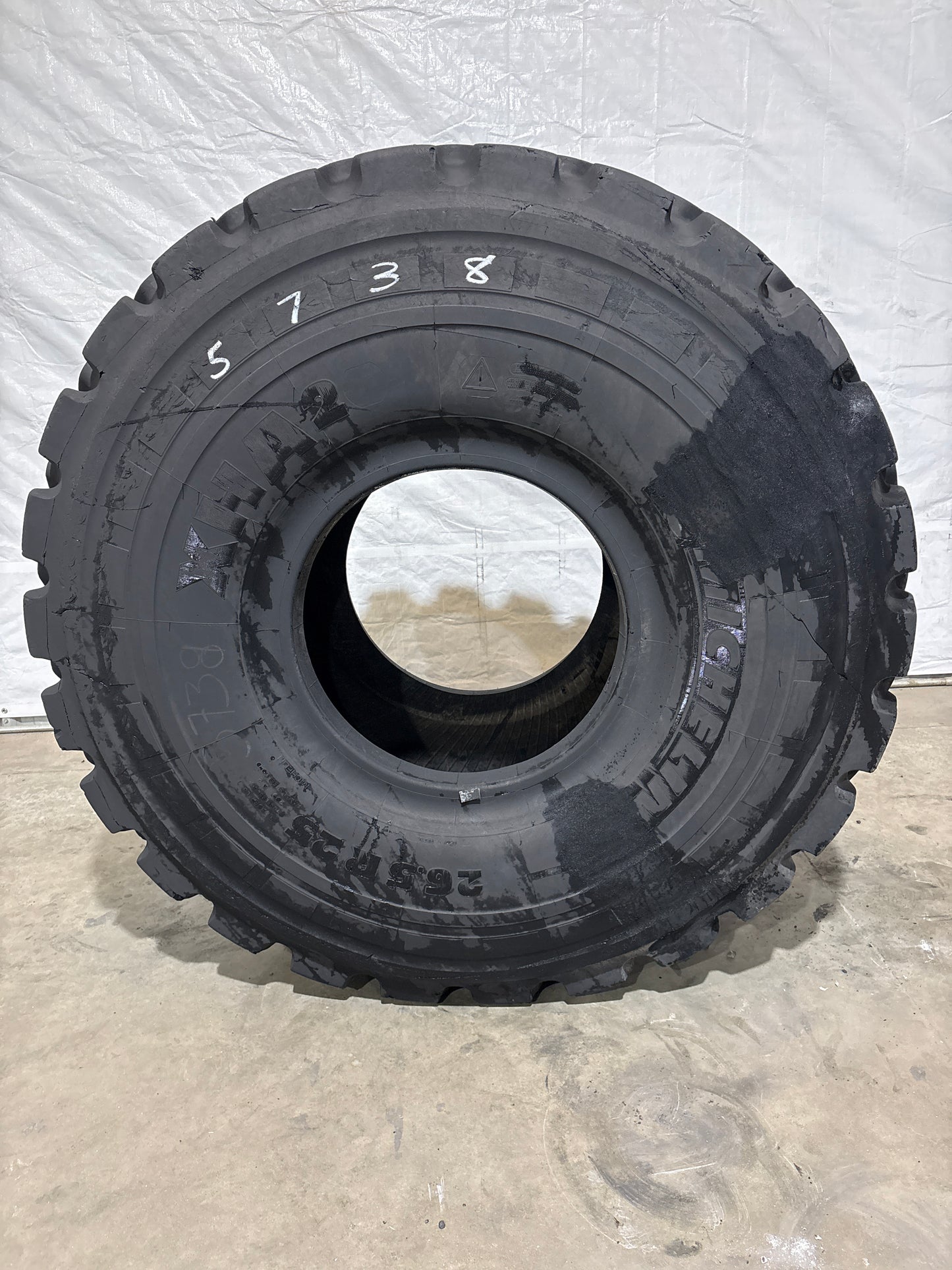 26.5R25 MICHELIN XHA2 RADIAL LOADER TIRE #5738