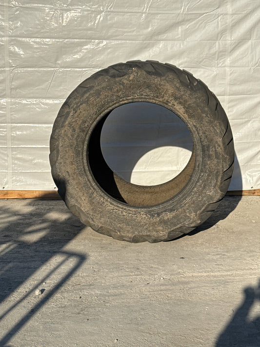 1100/30R32 GOODYEAR MUCK MASTER