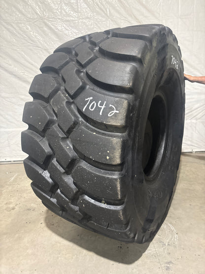 875/65R29 GOODYEAR UNI-STEEL#7042