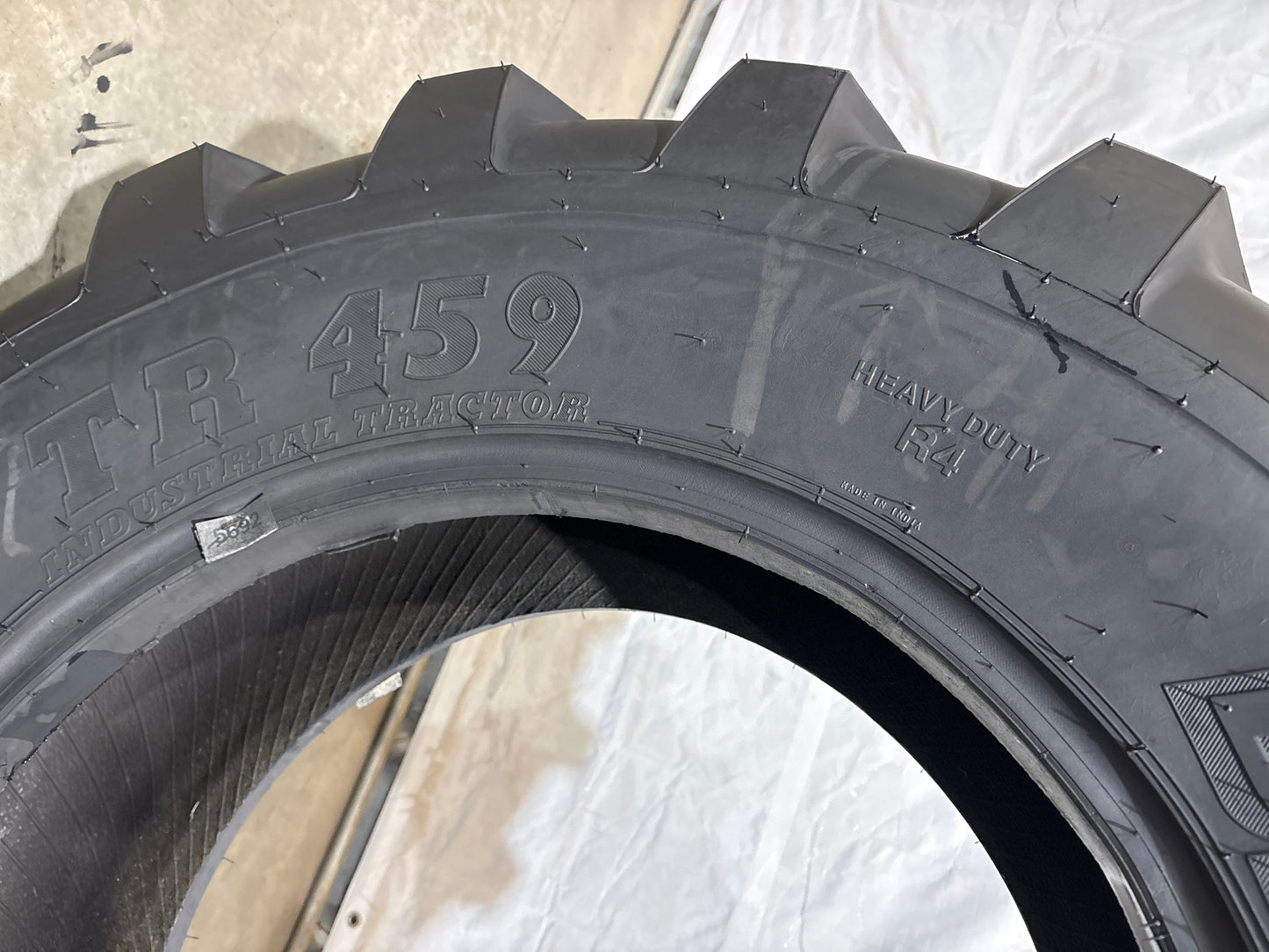 14.9-24 INDUSTRIAL BKT TR-459 #5692