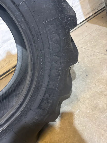 360/70R24 MICHELIN OMNI BIB #7094