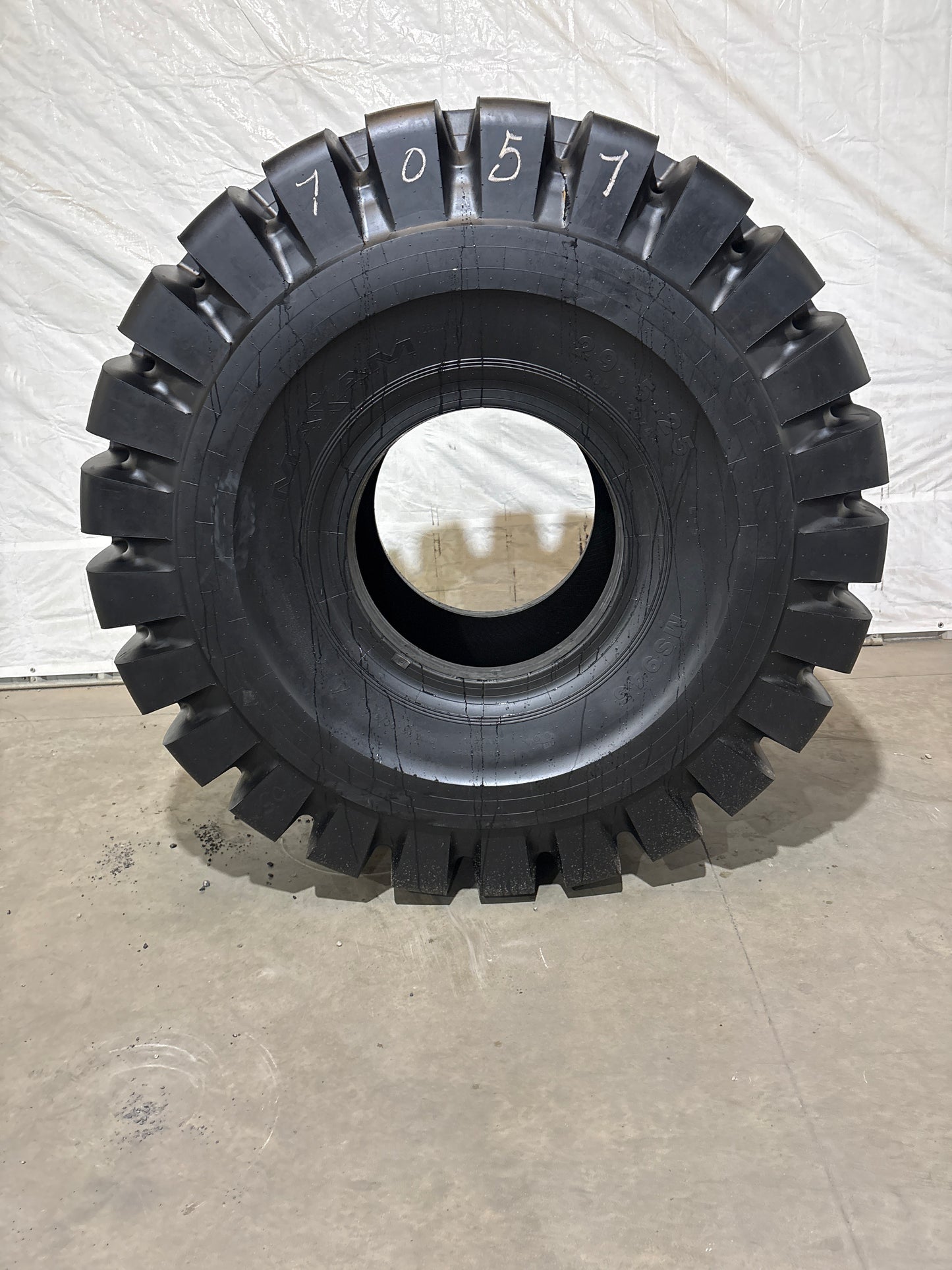 29.5-25 MAXAM MS-945 #7057