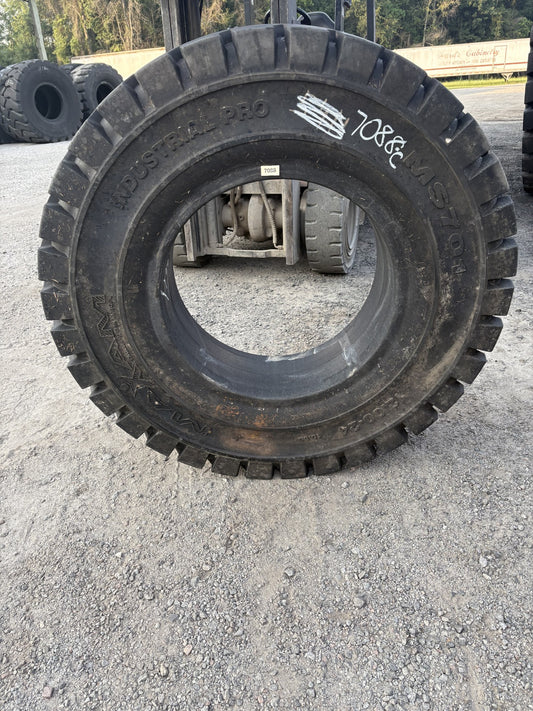 12.00-24 MAXAM INDUSTRIAL PRO MS-701 SOLIDS #7088-C