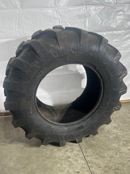 17.5L24 TITAN INDUSTRIAL TRACTOR LUG