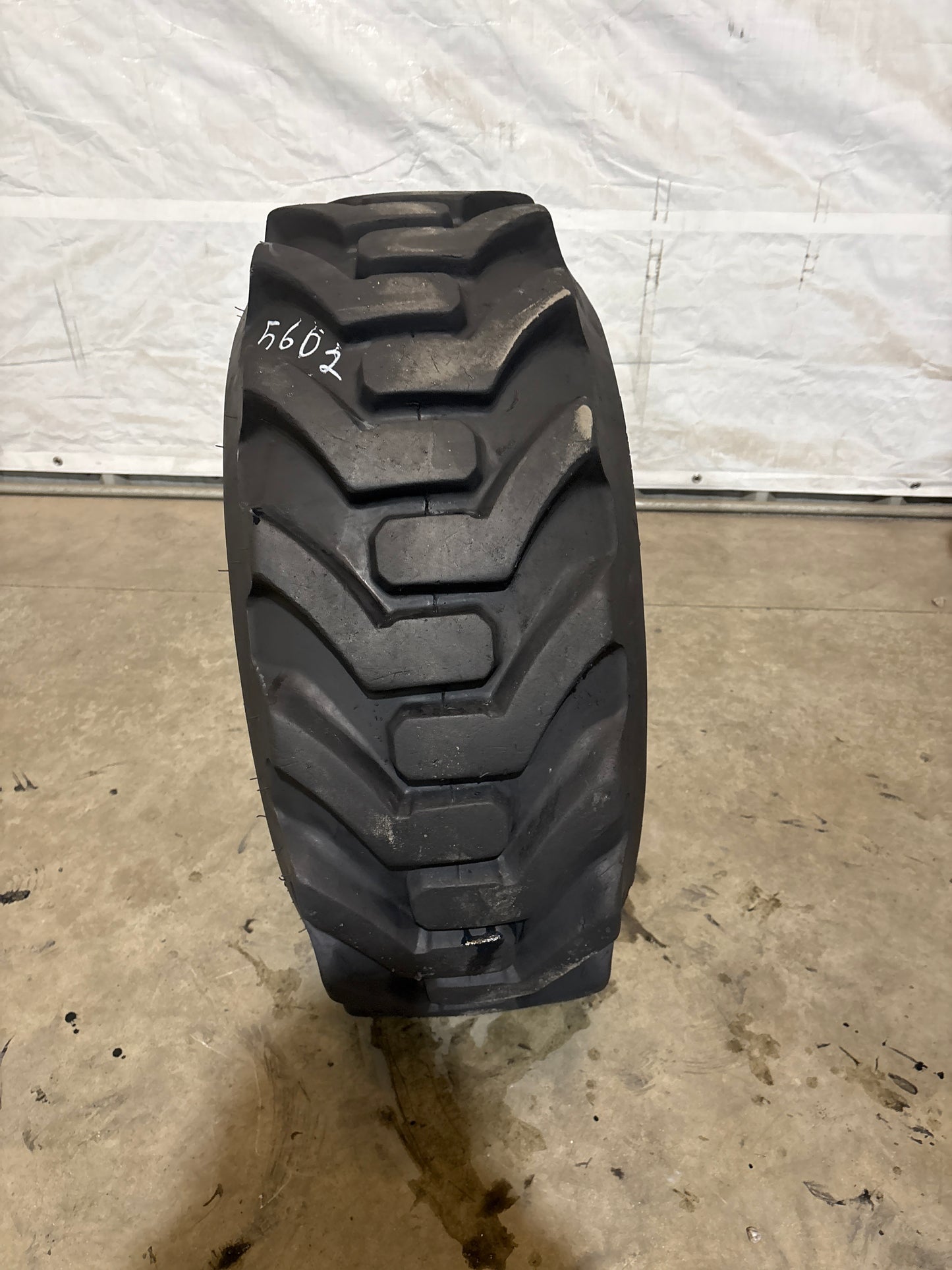 12.5/80-18 (320/80-18) Galaxy Super Industrial Lug #5602