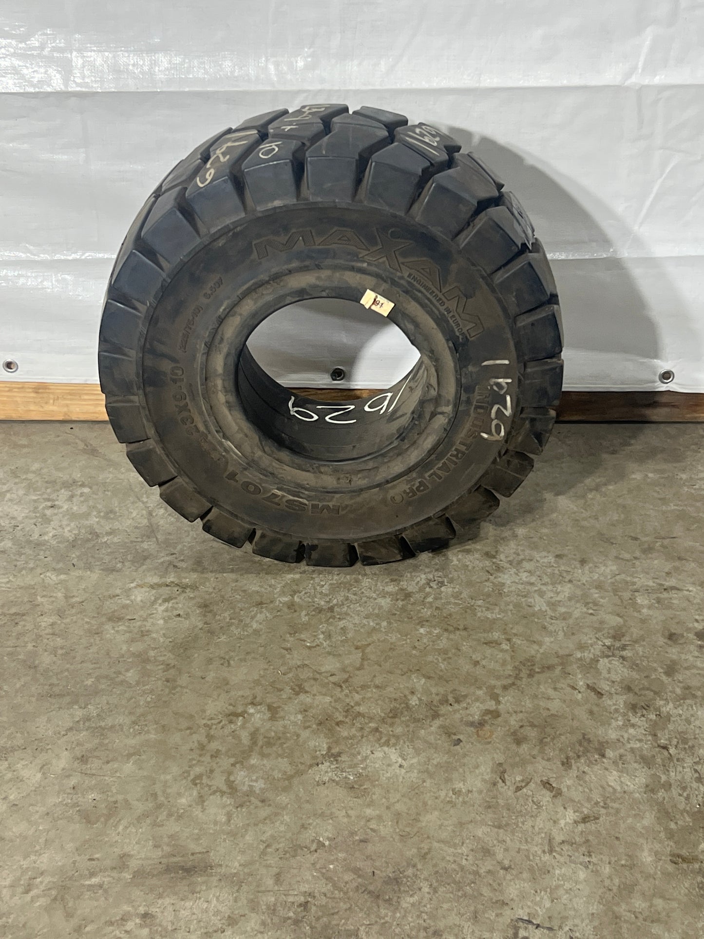 23x9-10 MAXAM INDUSTRIAL PRO MS701