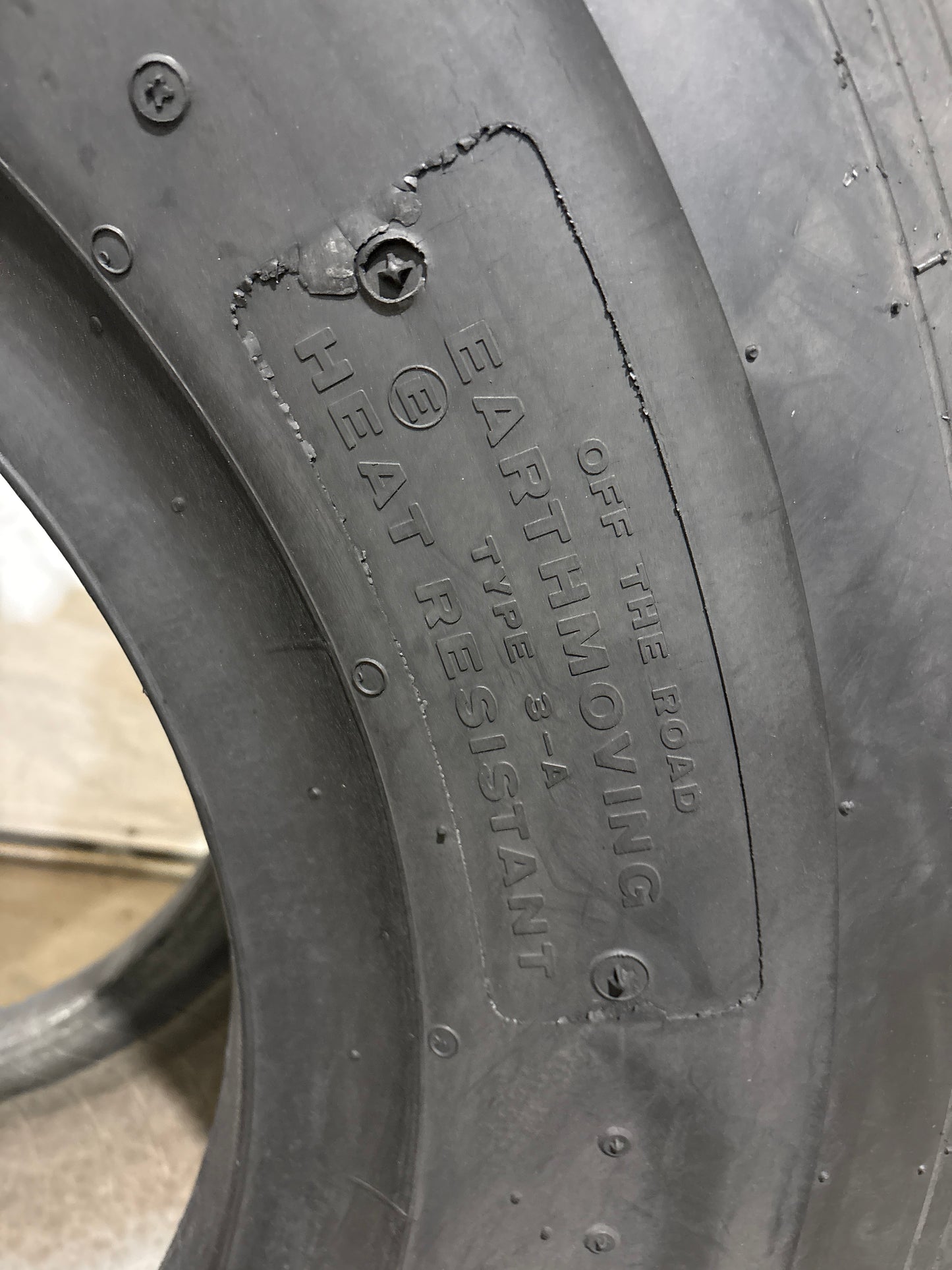 20.5-25 BRIDGESTONE V-LUG II 20 PLY #5776