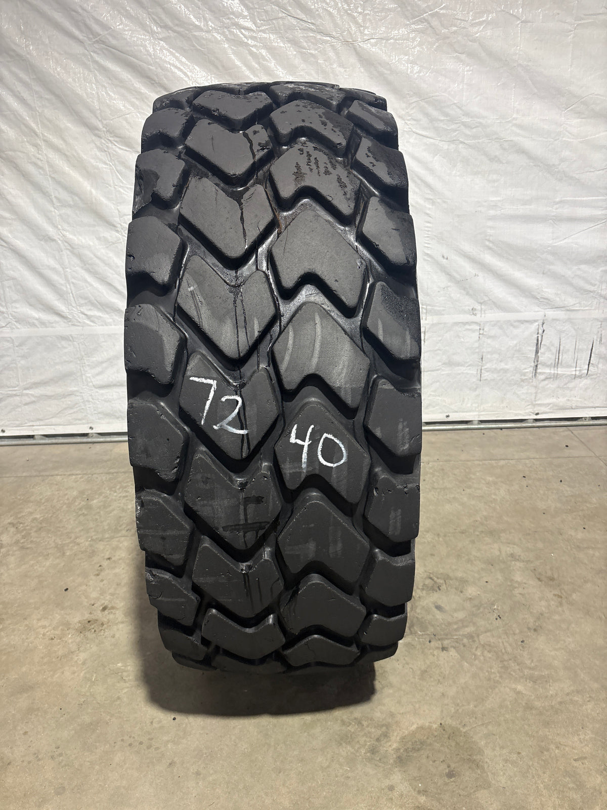 23.5R25 TITAN MXL #7240