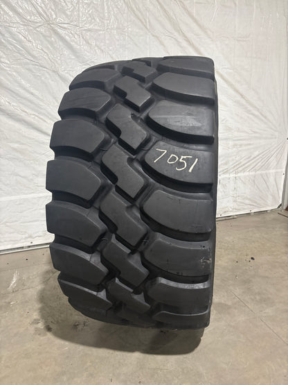 875/65R29 GOODYEAR UNI-STEEL GP-4D HI-STAB #7051