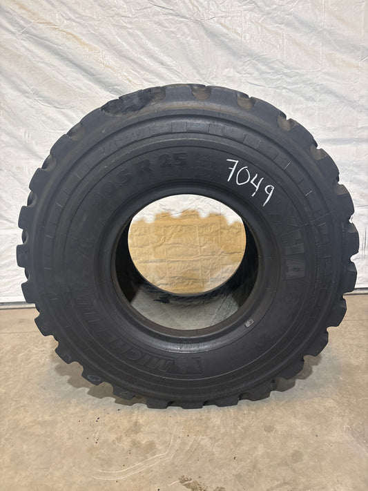 20.5R25 MICHELIN XHA2 #7049