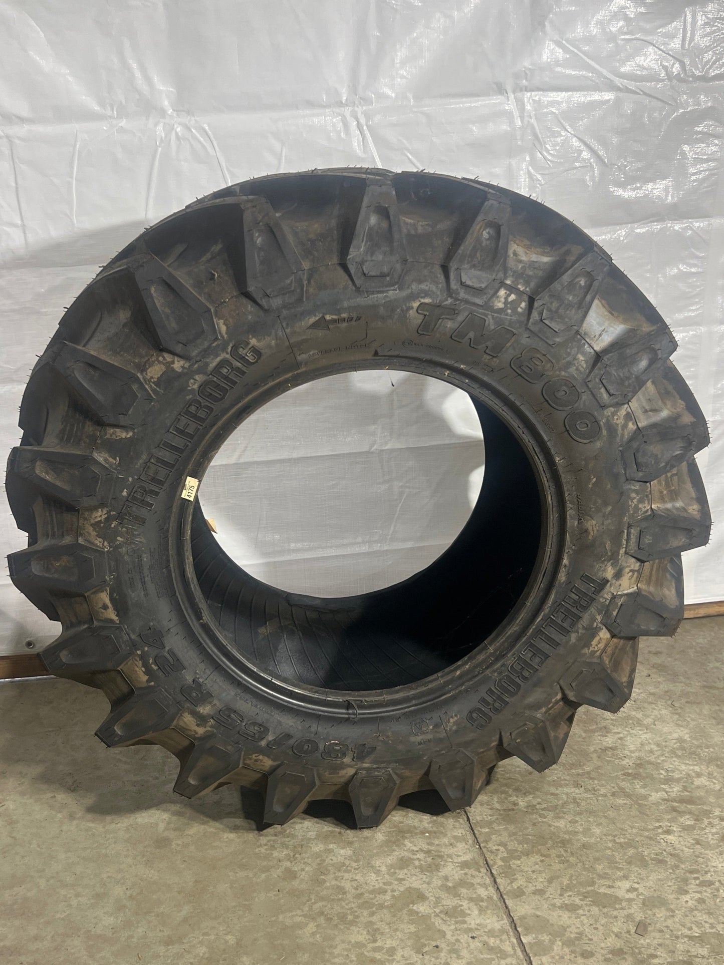 480/65R24 TRELLEBORG TM800