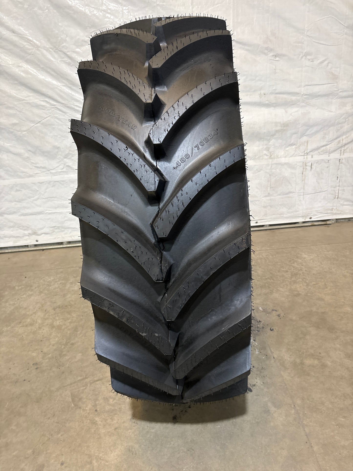 480/70R34 GOODYEAR OPTI TRAC #5860