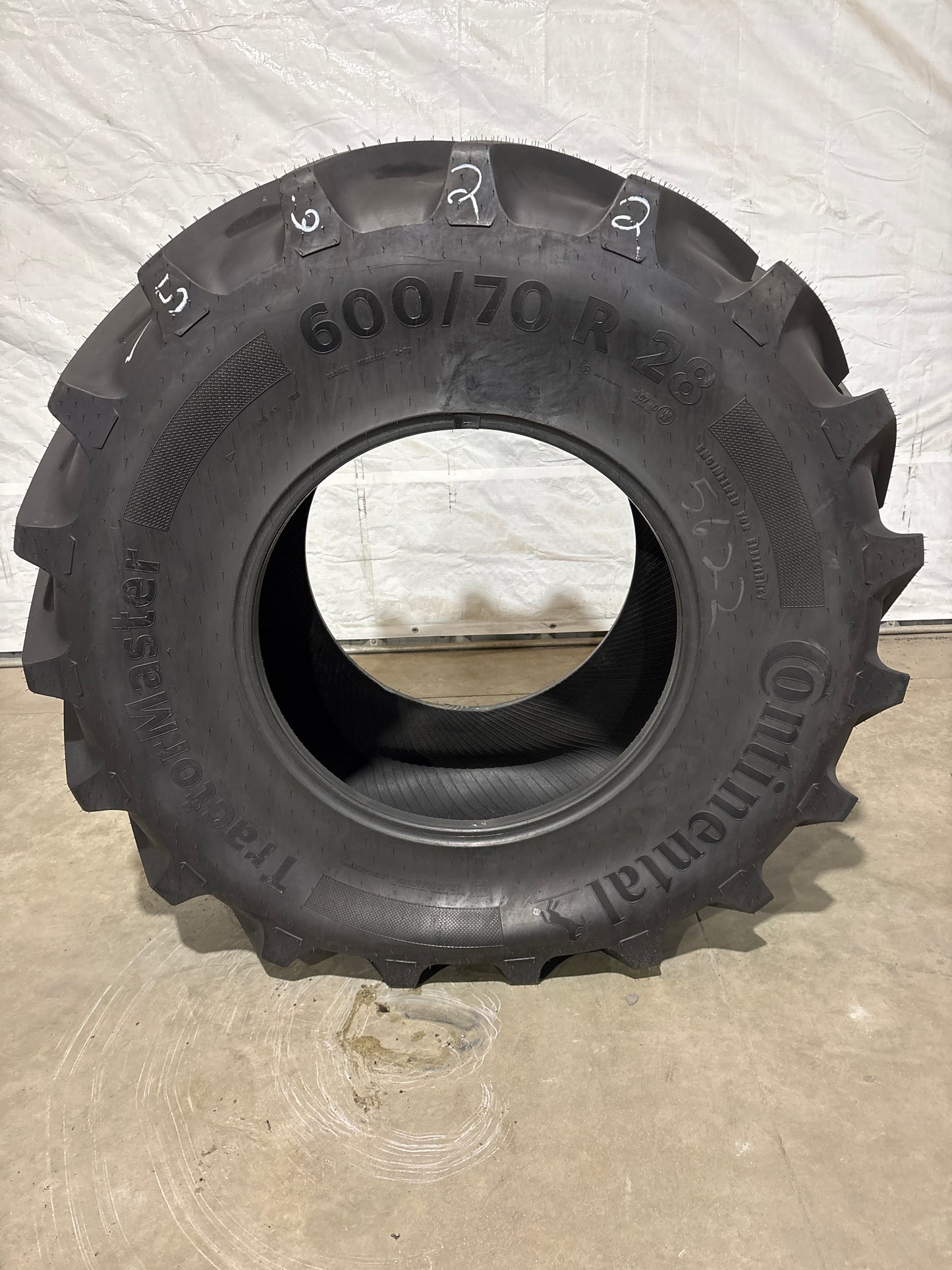 600/70R28 CONTINENTAL TRACTOR MASTER #5622
