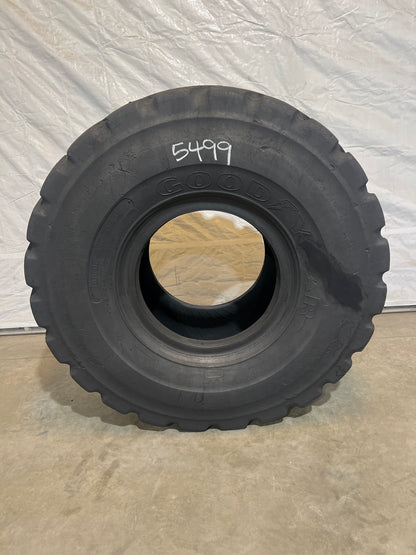23.5R25 GOODYEAR UNISTEEL RT-38 #5499