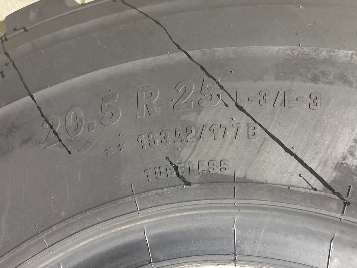 20.5R25 GALAXY LDSR 300 #5718