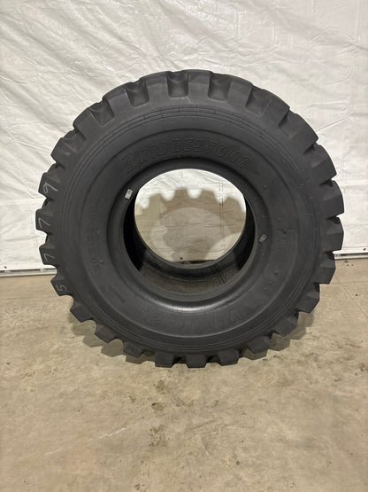 20.5-25 BRIDGESTONE V-LUG II 20 PLY #5779