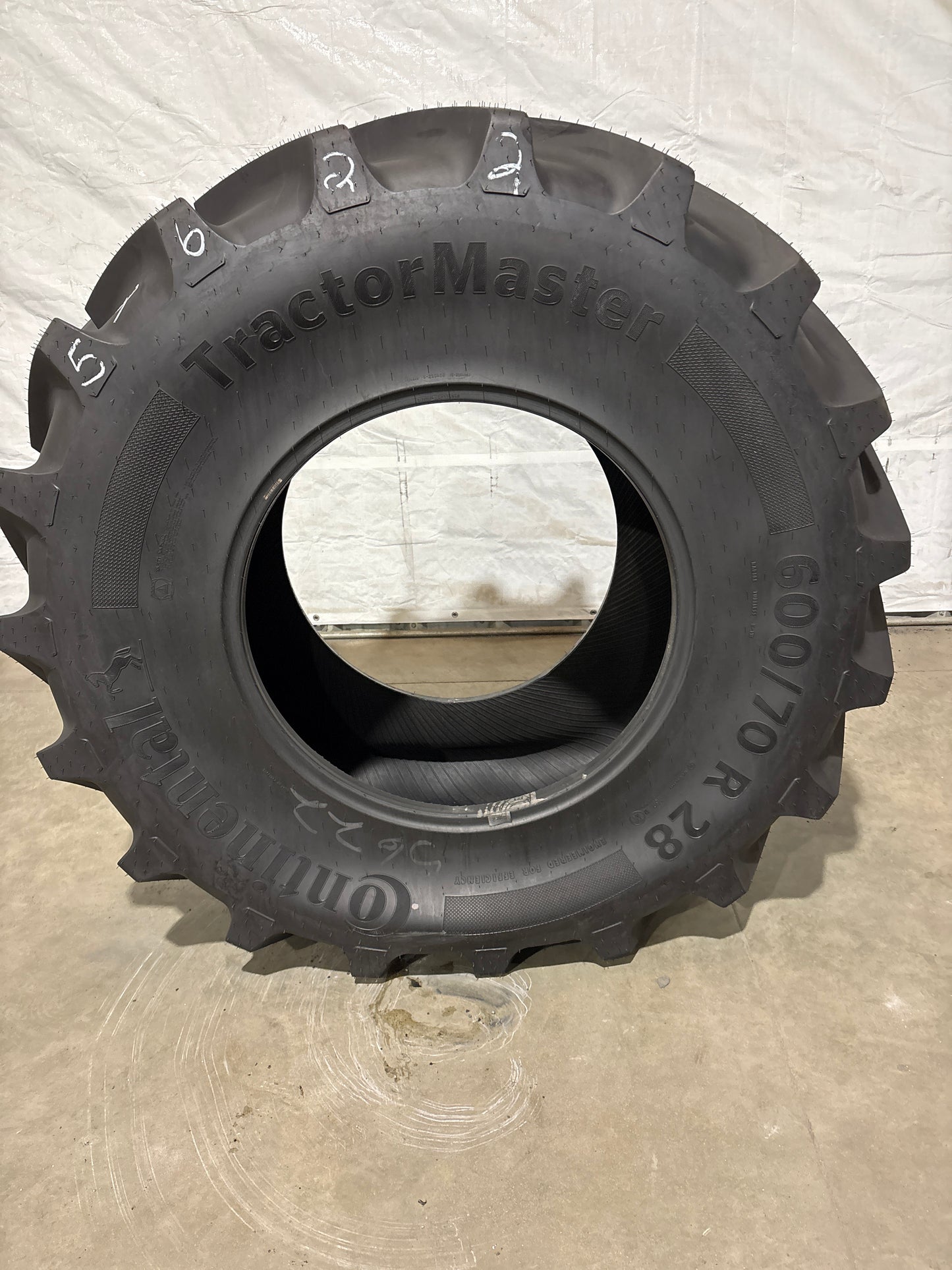 600/70R28 CONTINENTAL TRACTOR MASTER #5622