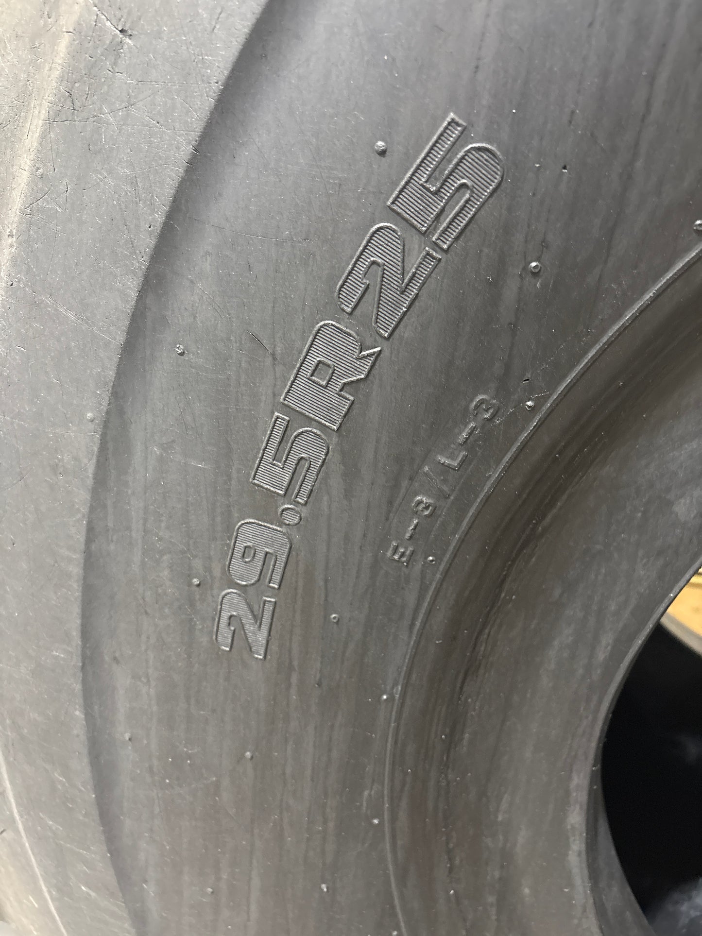 29.5R25 FIRESTONE VERSA BUILT ALL PURPOSE E-3/L-3 LOADER TIRE #5966