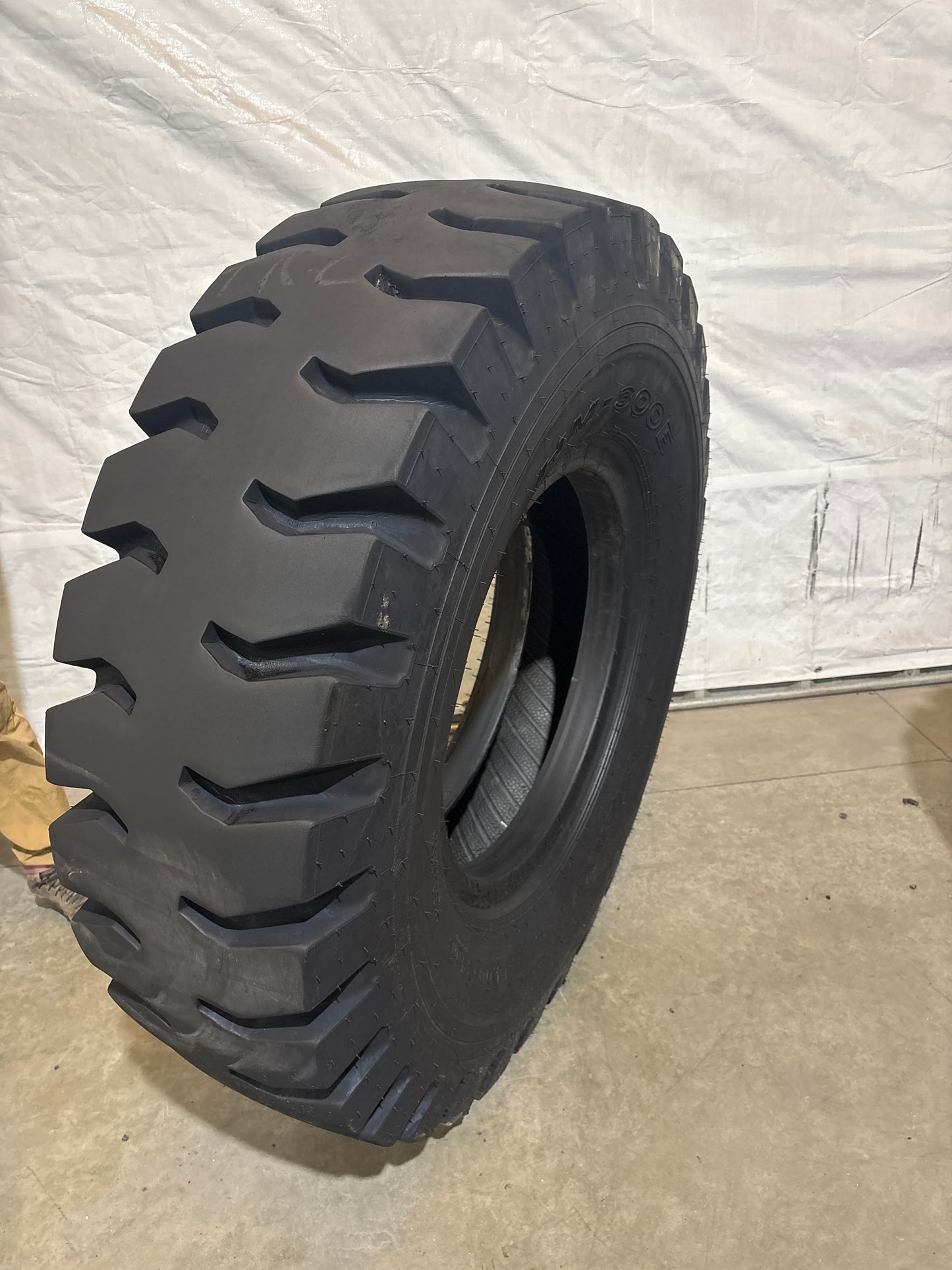 14.00-24 GALAXY HM-300E 28 PLY #7030