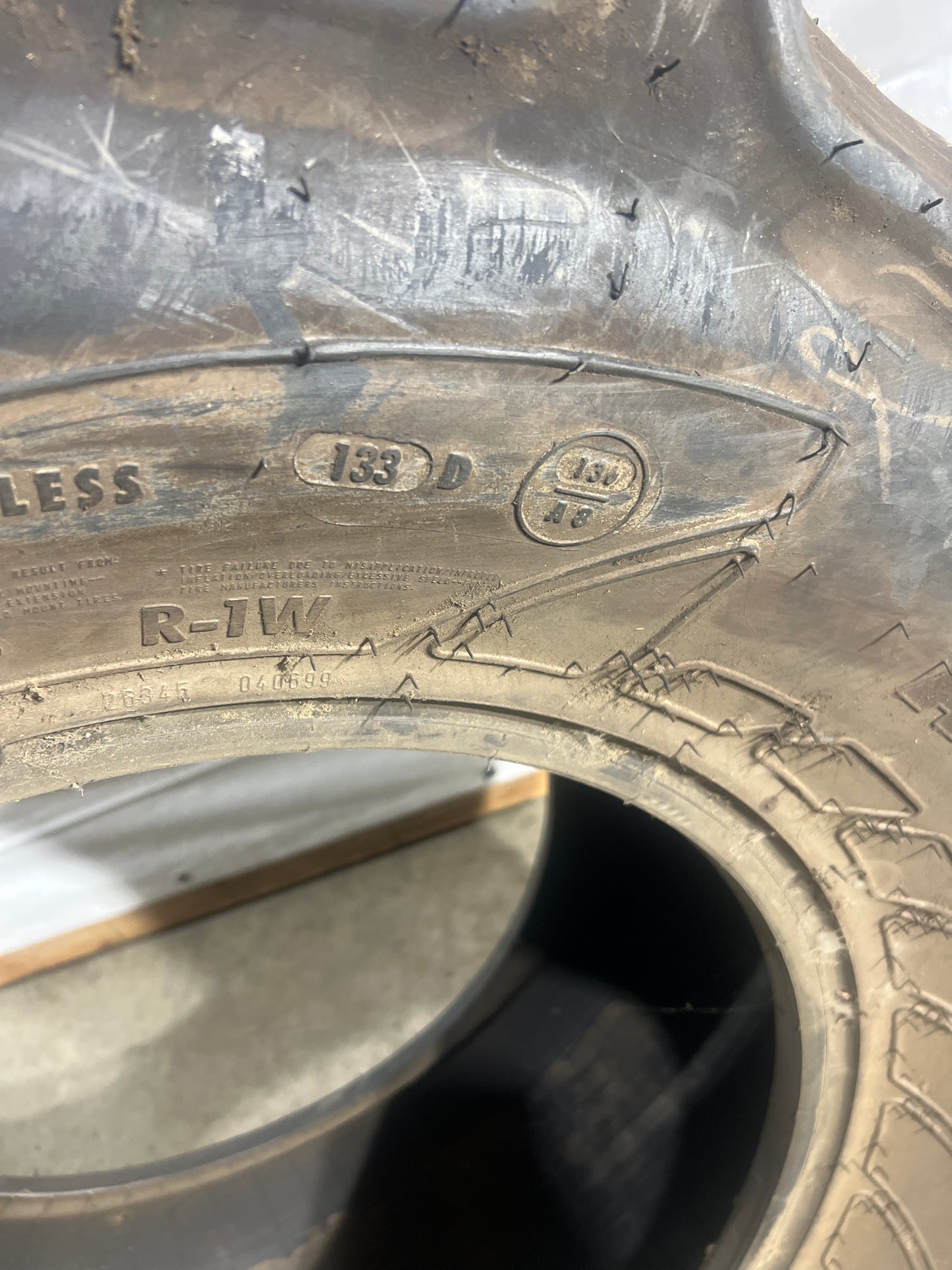 480/65R24 MITAS AC 65