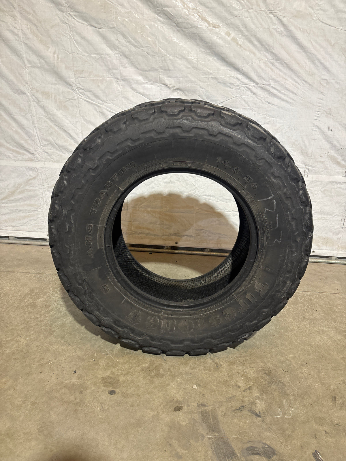 14.9-24 FIRESTONE ANS TRACTOR #7223