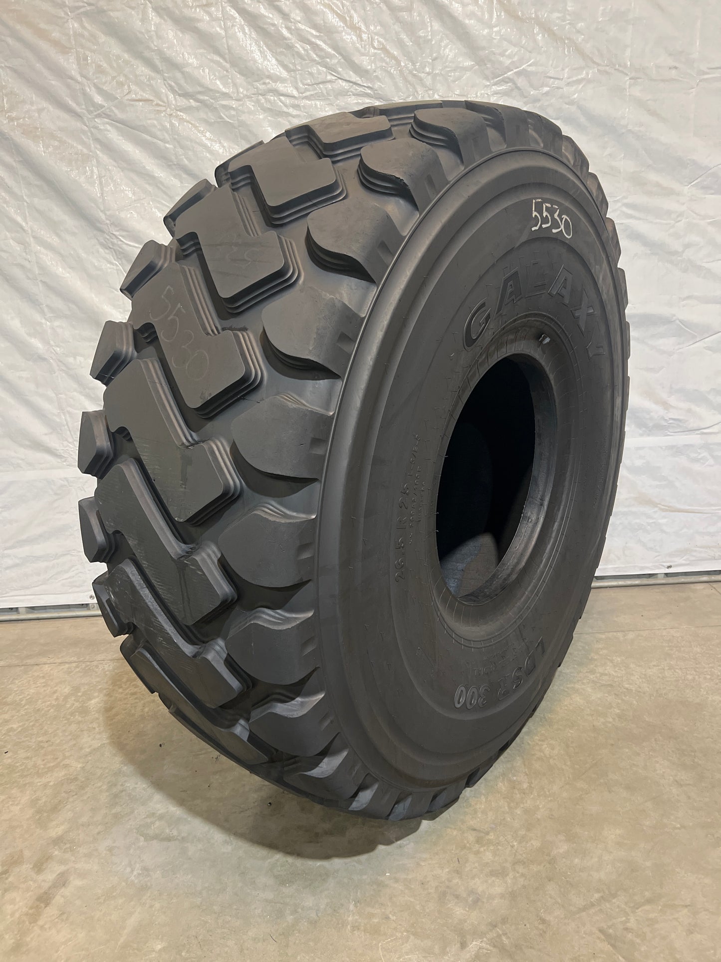 26.5R25 GALAXY LDSR 300 #5530