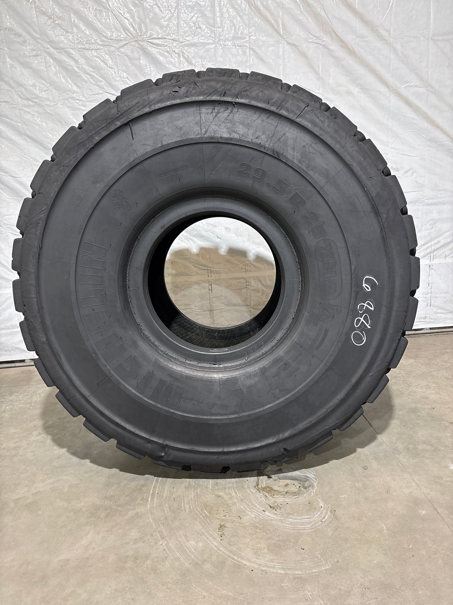 29.5R25 MICHELIN XHA #6880