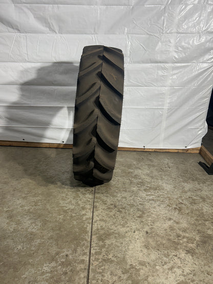 340/85R24 (13.6R24) FIRESTONE PERFORMER 85