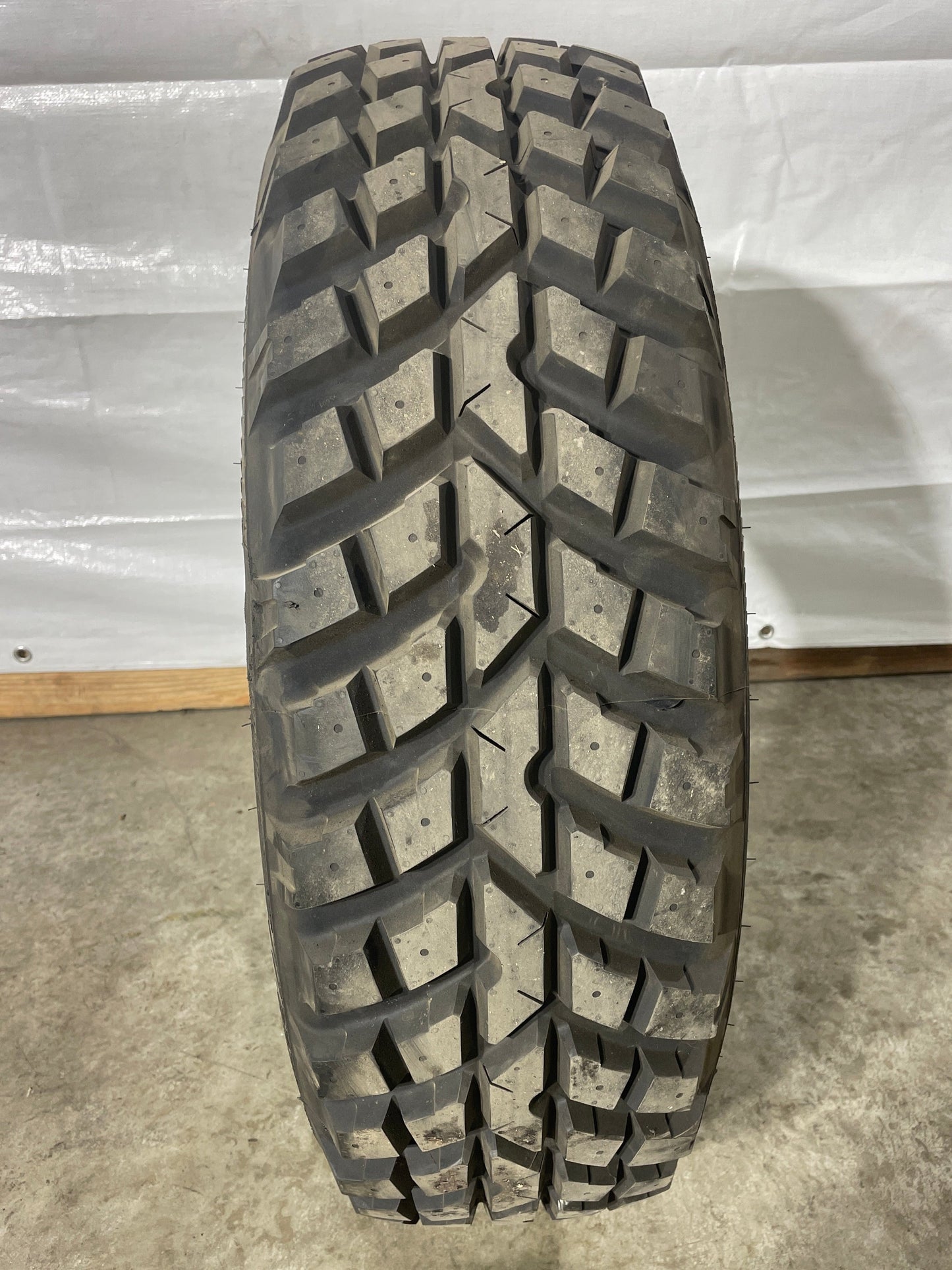 250/75R16 NOKIAN TRI 2