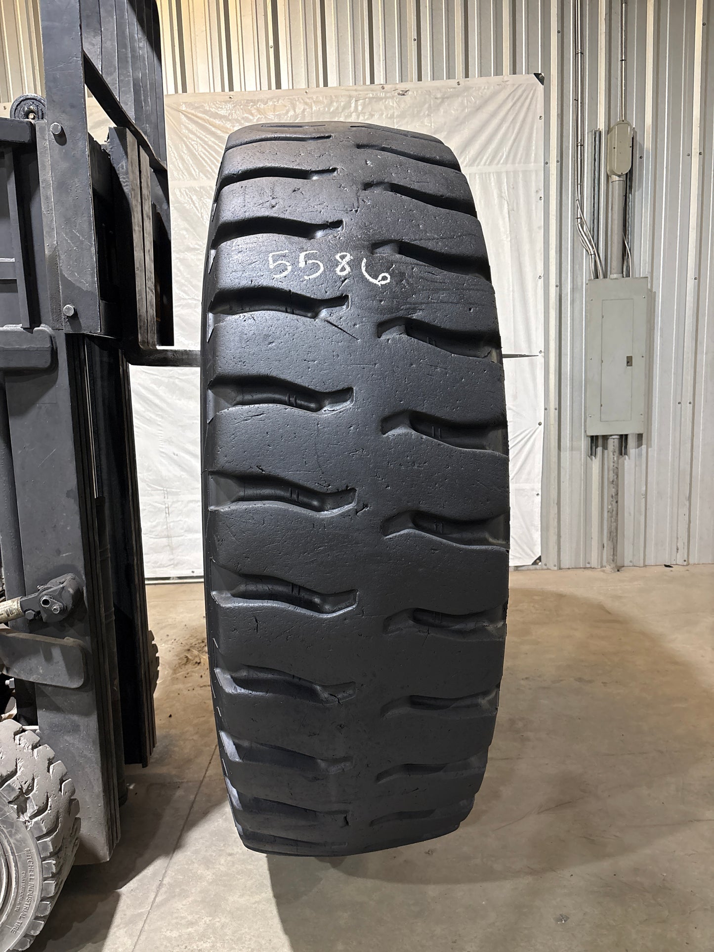 24.00R35 MAXAM MS402 #5586