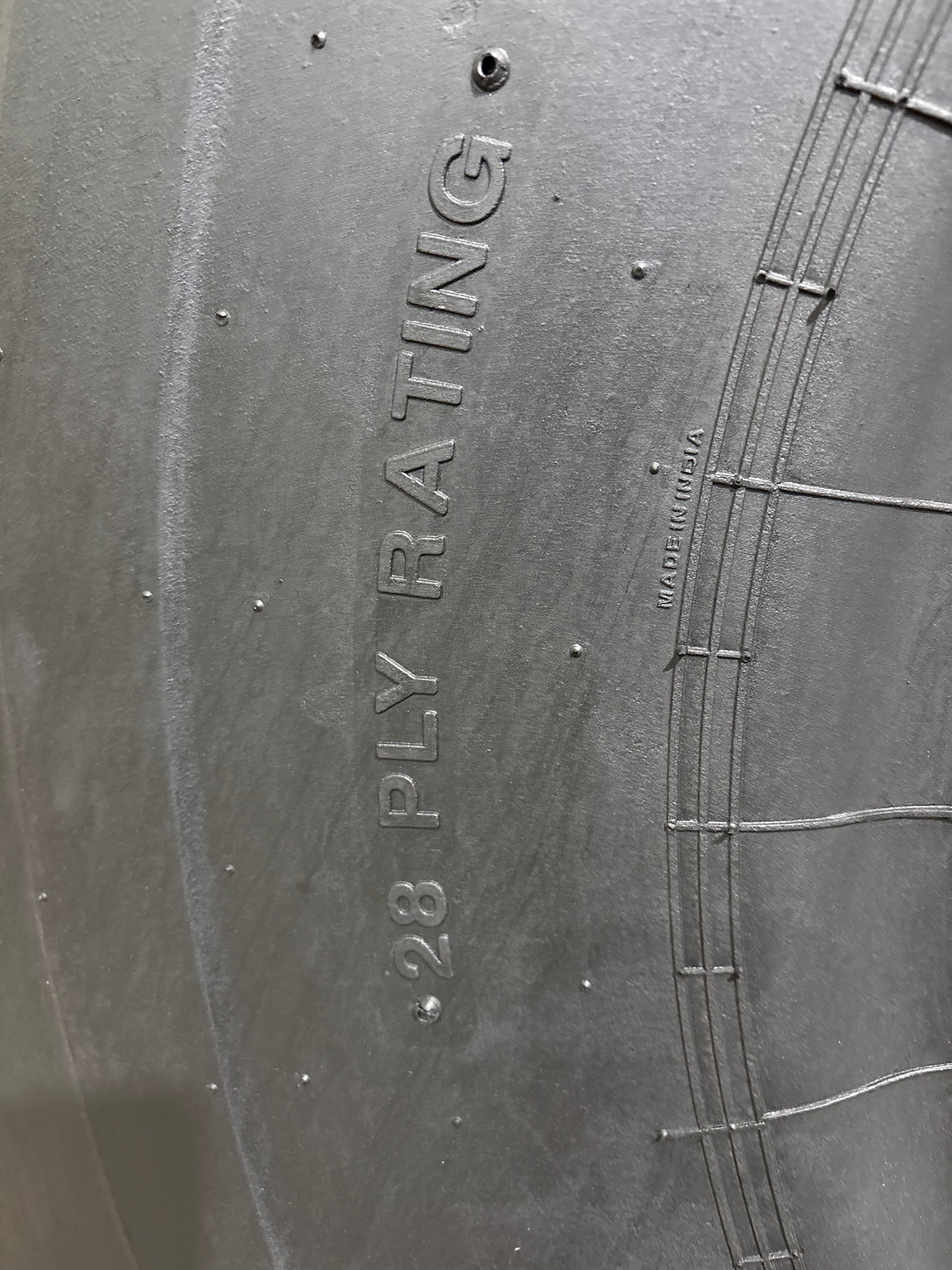 26.5-25 BKT XL-GRIP PLUS #5725