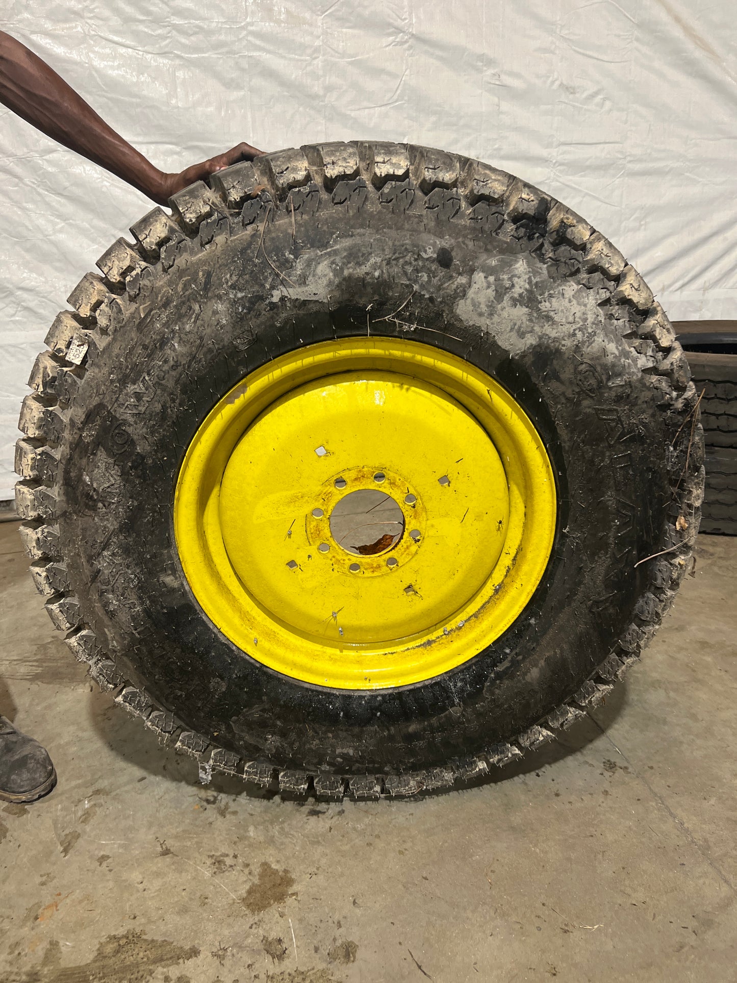 41x14.00-20 NHS GALAXY MIGHTY MOW #5258