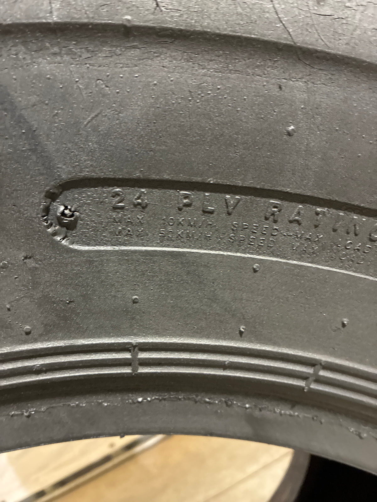 20.5-25  GALAXY PREMIUM ROCK LUG #7246