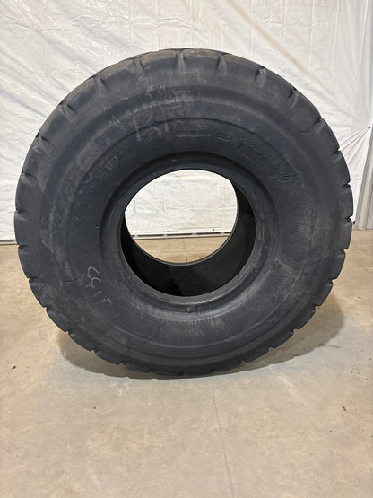 23.5R25 BRIDGESTONE V-STEEL M-TRACTION #5933