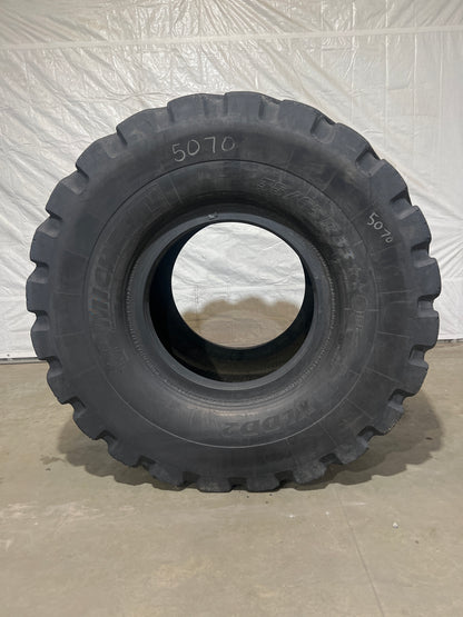 35/65R33 MICHELIN XLD D2 #5070