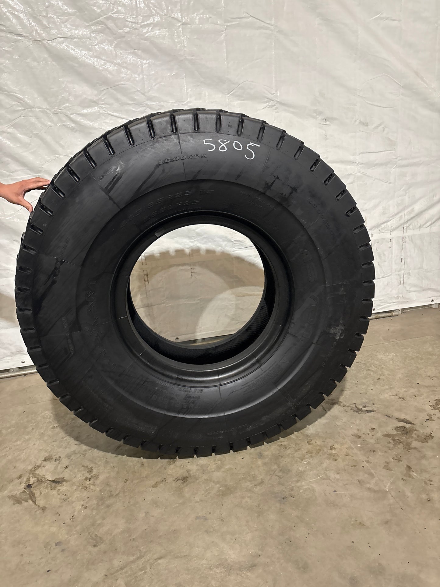 16.00R25 (445/95R25) MAXAM MS V01 #5805