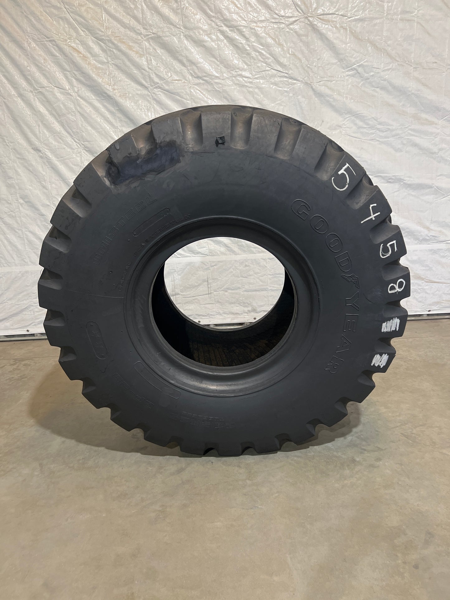 23.5R25 GOODYEAR RADIAL ALL CONSTRUCTION GP-2B #5458