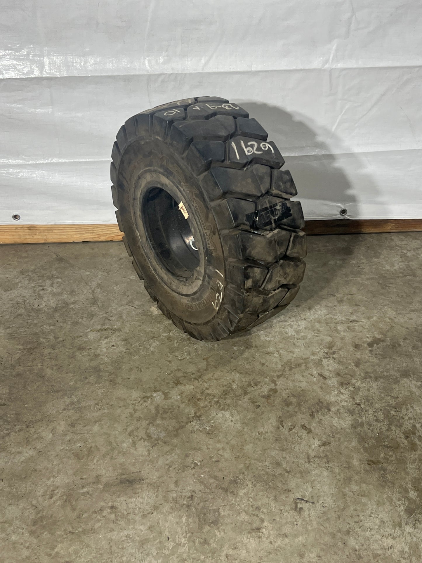 23x9-10 MAXAM INDUSTRIAL PRO MS701