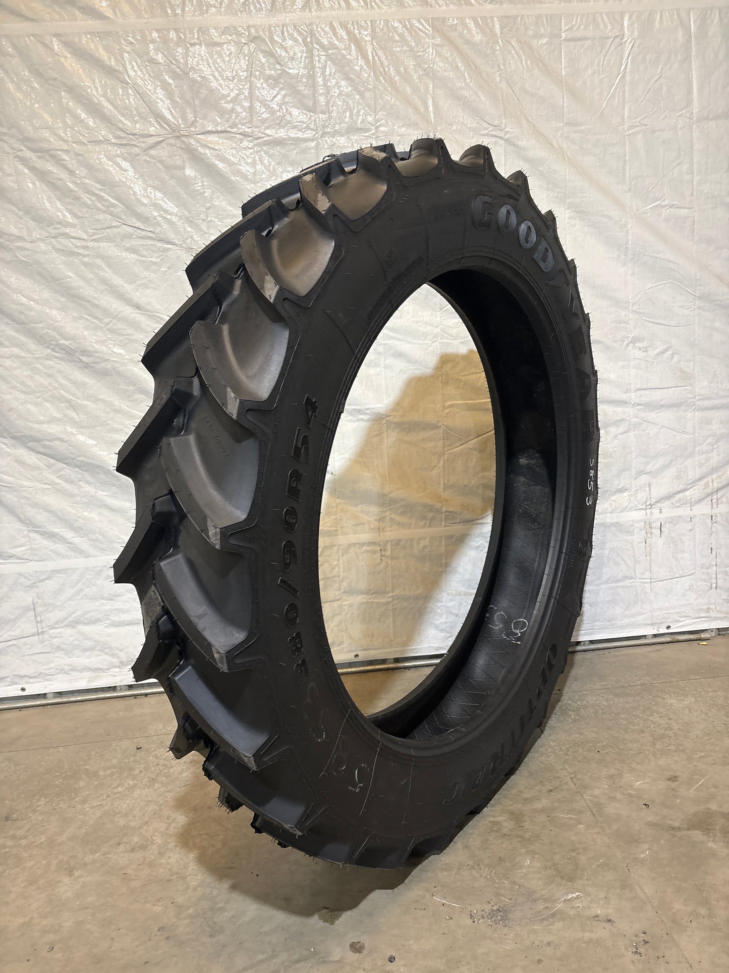 380/90R54 GOODYEAR OPTI TRAC #5853