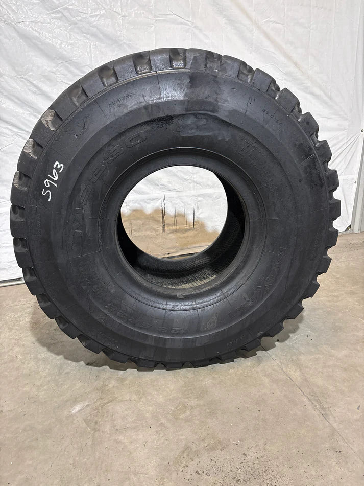 23.5R25 MAXAM MS 330 #5963