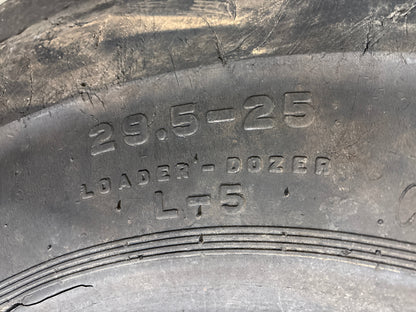 29.5-25 FIRESTONE SUPER DEEP TREAD #5561