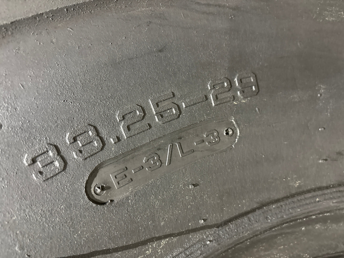 33.25-29 TITAN SL100 38 PLY #5815